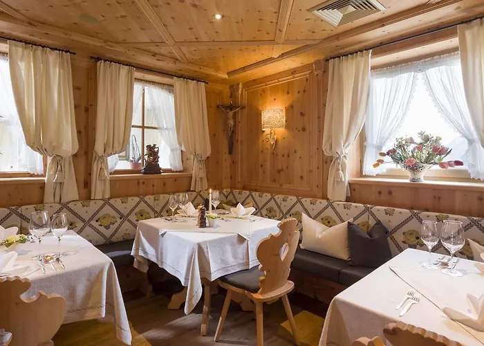 Hotel Naturhotel Alpenblick 4*