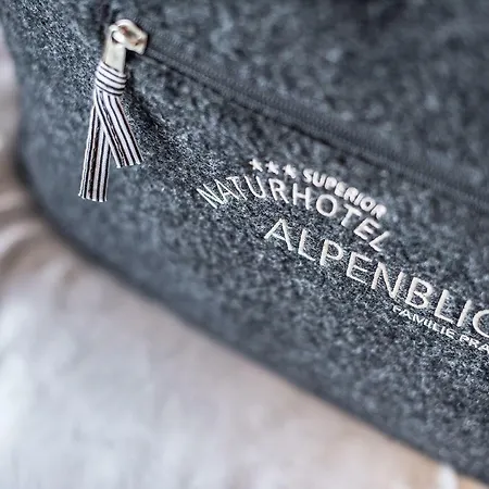 Naturhotel Alpenblick Hotel 4*