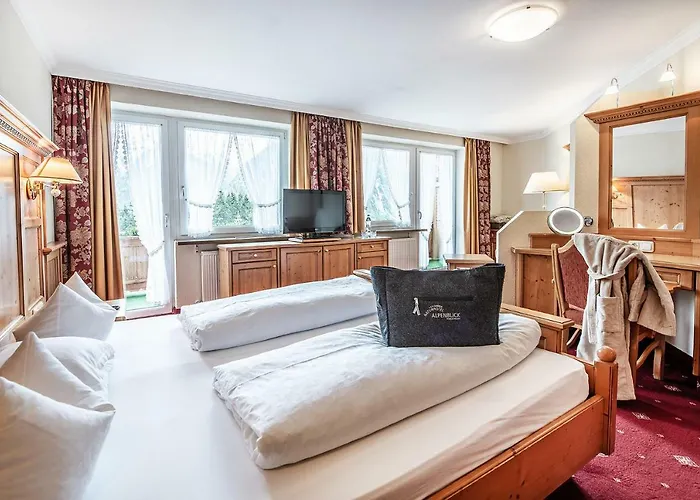 Otel Naturhotel Alpenblick Maurach (Achensee)